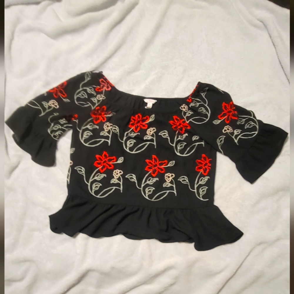 Rose embroidered top